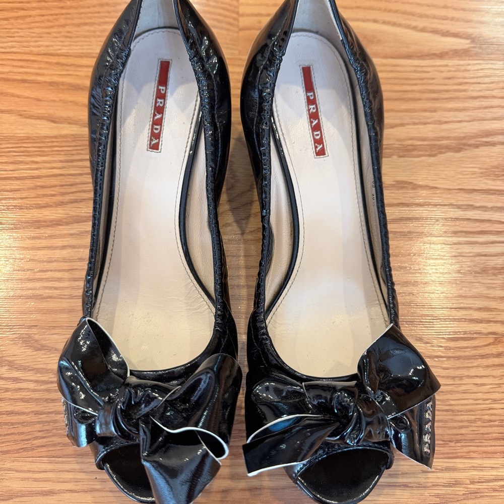 Prada Sport Patent Leather Bow Accent Block Heel Shoes Black size 39 1/2 - Picture 2 of 6